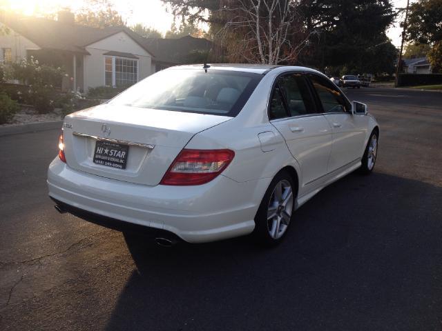 Mercedes-Benz C-Class 2010 photo 3