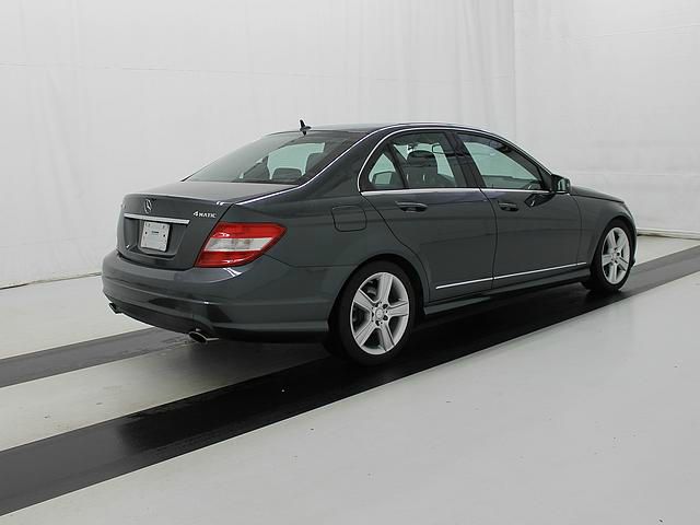 Mercedes-Benz C-Class 2010 photo 2