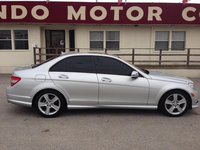 Mercedes-Benz C-Class 2010 photo 3