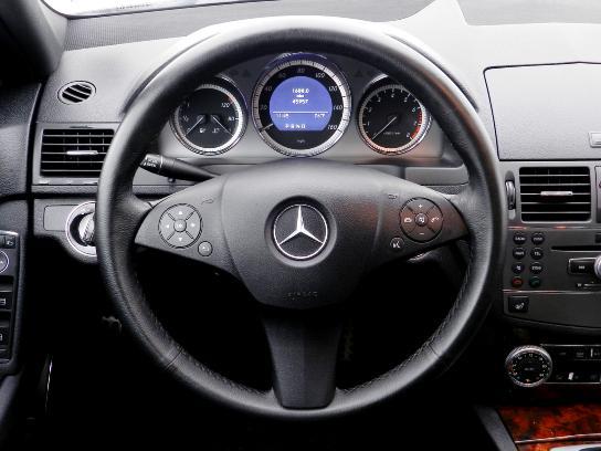 Mercedes-Benz C-Class 2010 photo 16