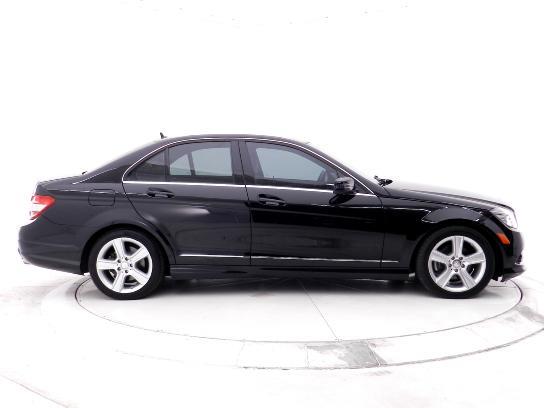 Mercedes-Benz C-Class 2010 photo 19