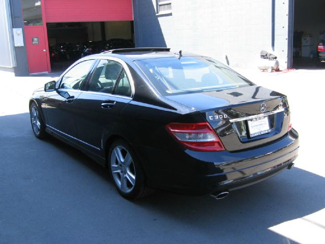 Mercedes-Benz C-Class 2011 photo 1