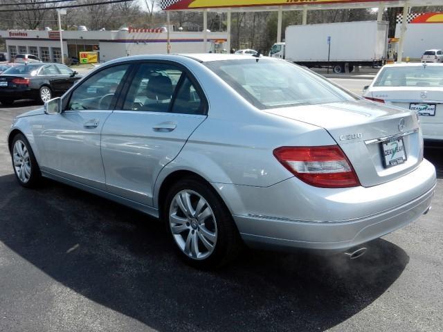 Mercedes-Benz C-Class 2011 photo 1