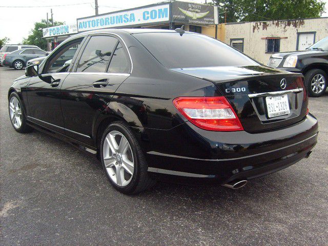 Mercedes-Benz C-Class 2011 photo 4