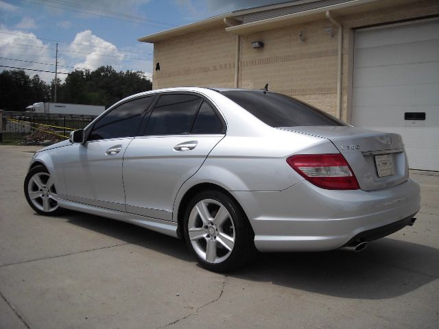 Mercedes-Benz C-Class 2011 photo 4