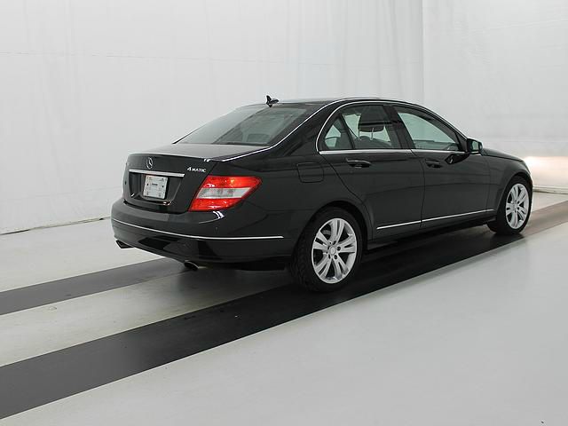 Mercedes-Benz C-Class 2011 photo 1