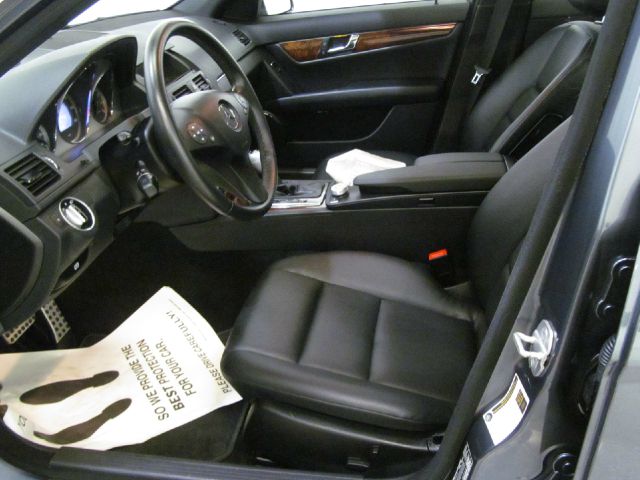 Mercedes-Benz C-Class 2011 photo 13