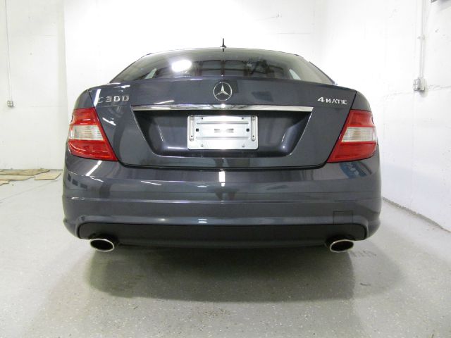 Mercedes-Benz C-Class 2011 photo 22