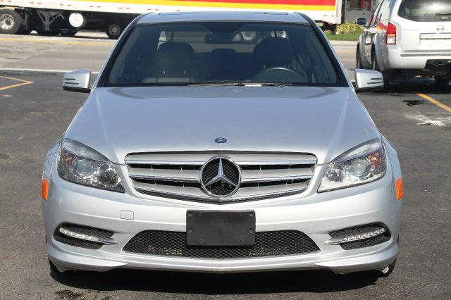 Mercedes-Benz C-Class 2011 photo 7