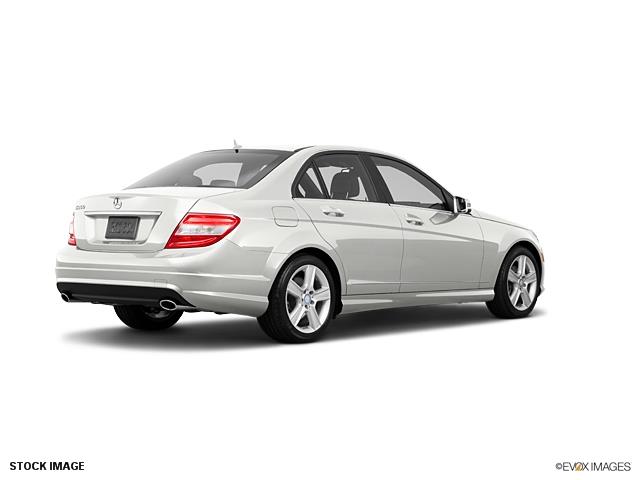 Mercedes-Benz C-Class 2011 photo 3