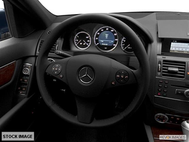 Mercedes-Benz C-Class 2011 photo 4