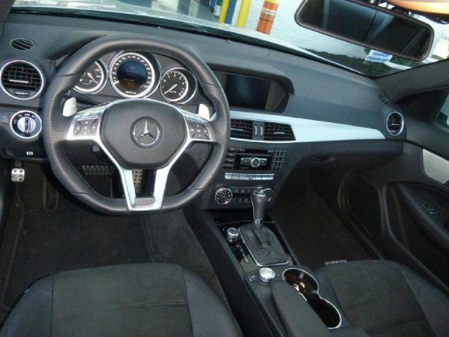 Mercedes-Benz C-Class 2012 photo 2