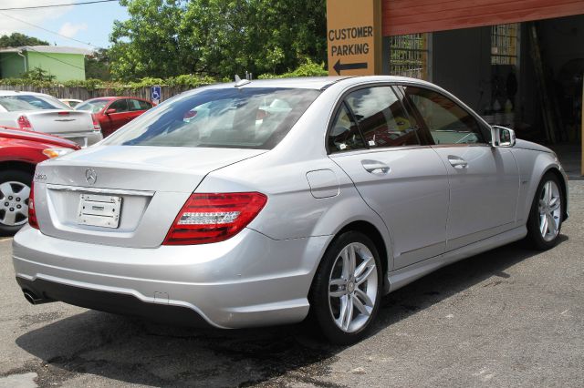 Mercedes-Benz C-Class 2012 photo 2