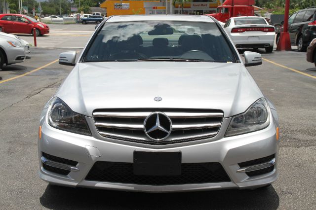 Mercedes-Benz C-Class 2012 photo 1