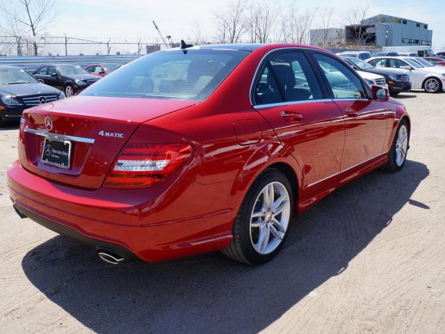 Mercedes-Benz C-Class 2013 photo 9