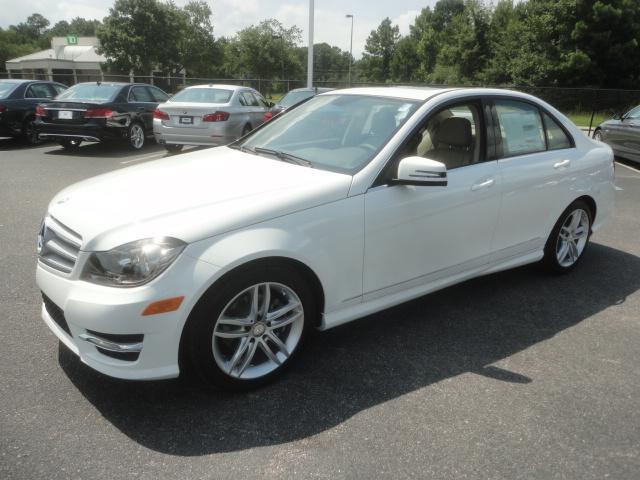 Mercedes-Benz C-Class 2013 photo 1