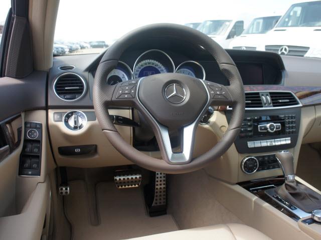 Mercedes-Benz C-Class 2013 photo 3