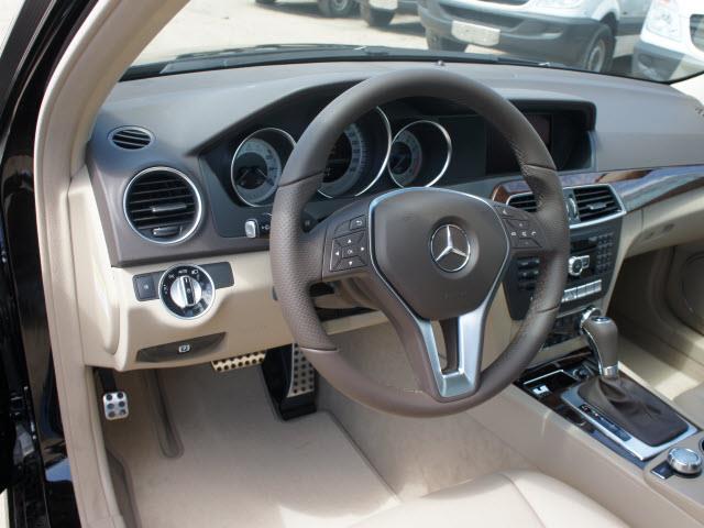 Mercedes-Benz C-Class 2013 photo 5