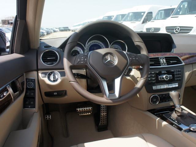 Mercedes-Benz C-Class 2013 photo 8