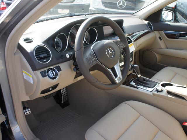 Mercedes-Benz C-Class 2013 photo 1