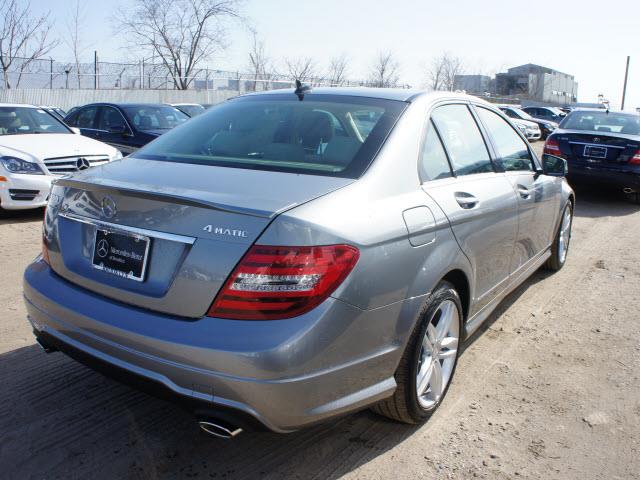 Mercedes-Benz C-Class 2013 photo 6