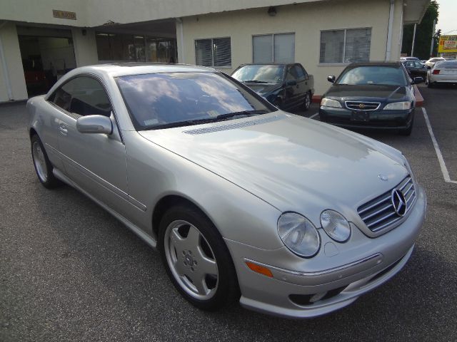 Mercedes-Benz CL-Class 2002 photo 2