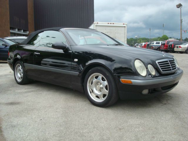 Mercedes-Benz CLK-Class 1999 photo 1