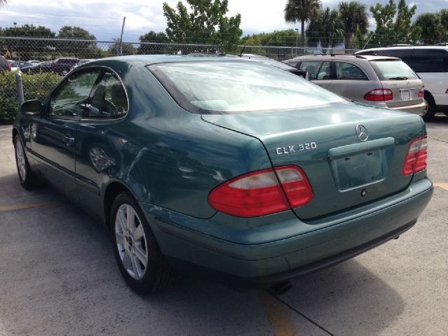 Mercedes-Benz CLK-Class 1999 photo 4