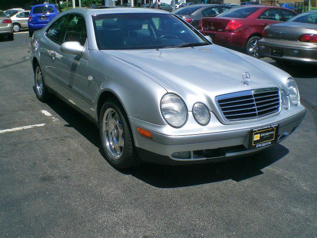 Mercedes-Benz CLK-Class 1999 photo 4