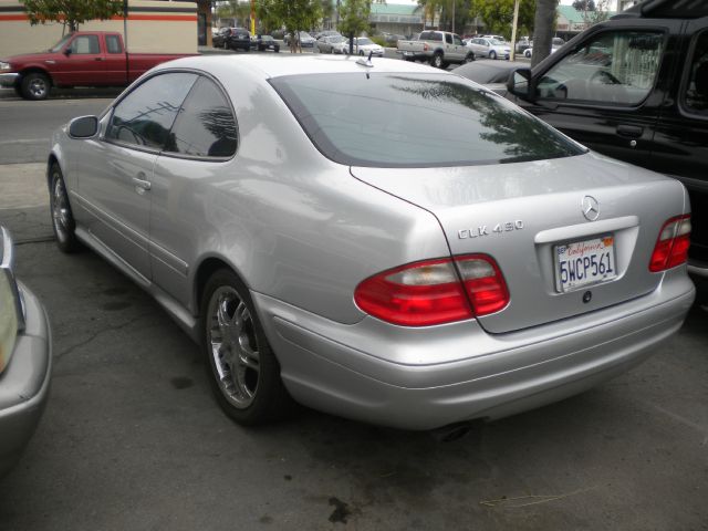 Mercedes-Benz CLK-Class 2000 photo 3