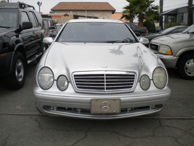 Mercedes-Benz CLK-Class 2000 photo 5