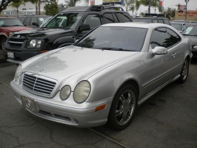 Mercedes-Benz CLK-Class 2000 photo 6