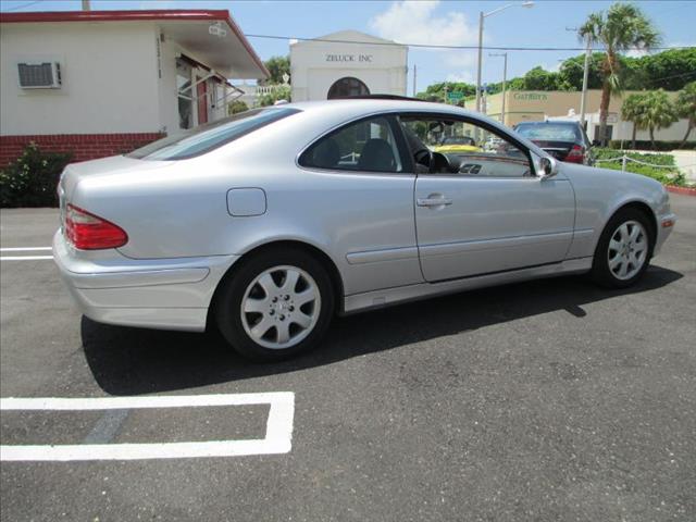 Mercedes-Benz CLK-Class 2000 photo 1