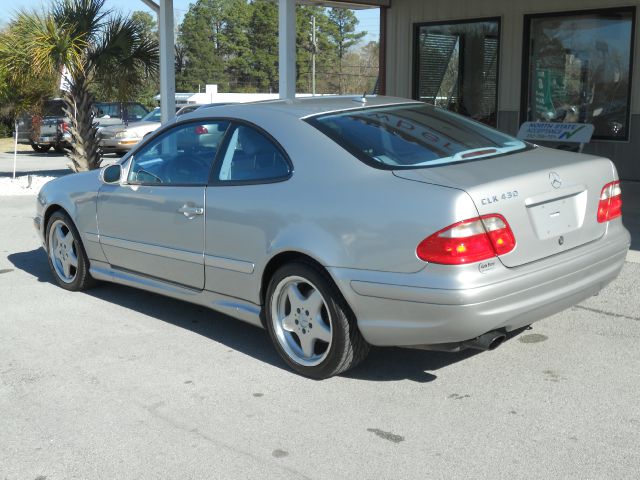 Mercedes-Benz CLK-Class 2000 photo 2