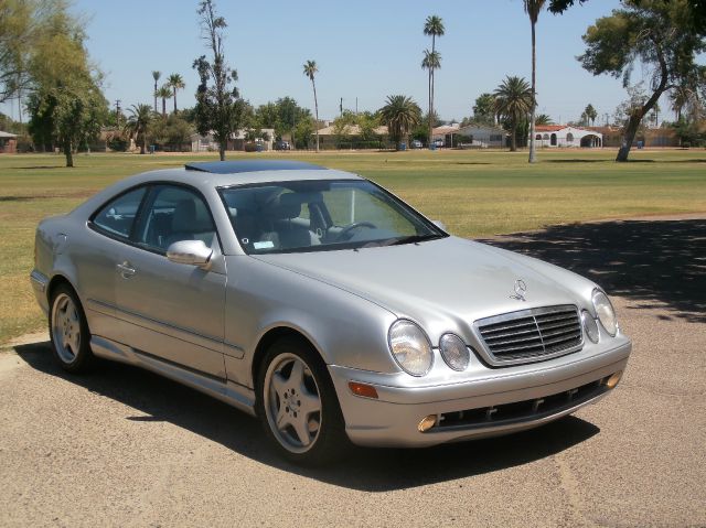 Mercedes-Benz CLK-Class 2000 photo 19