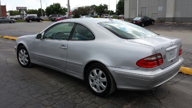 Mercedes-Benz CLK-Class 2000 photo 1