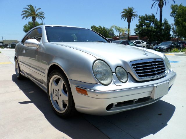 Mercedes-Benz CLK-Class 2000 photo 10