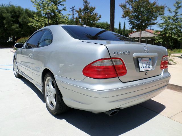 Mercedes-Benz CLK-Class 2000 photo 11