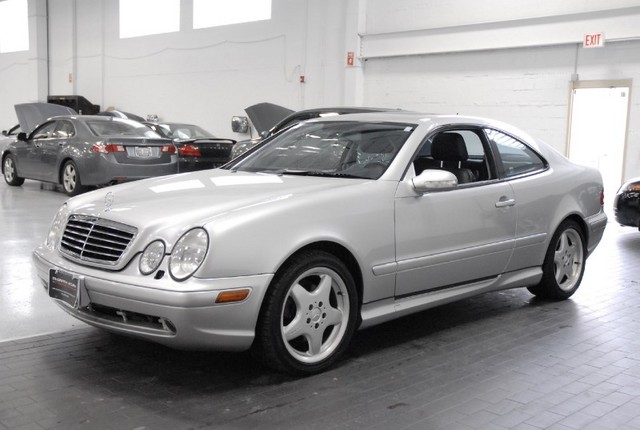 Mercedes-Benz CLK-Class 2000 photo 2