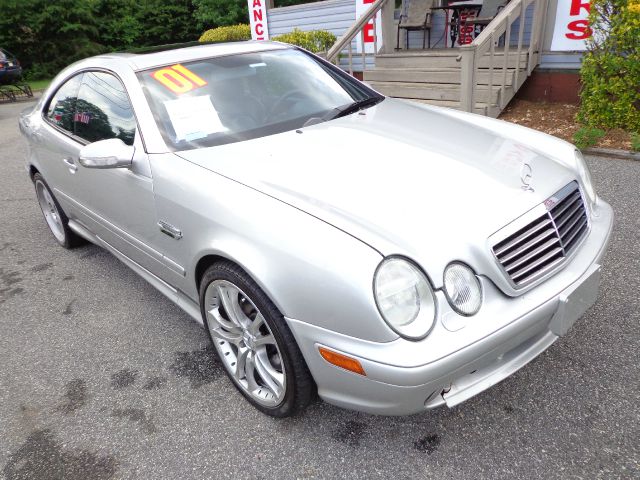 Mercedes-Benz CLK-Class 2001 photo 16