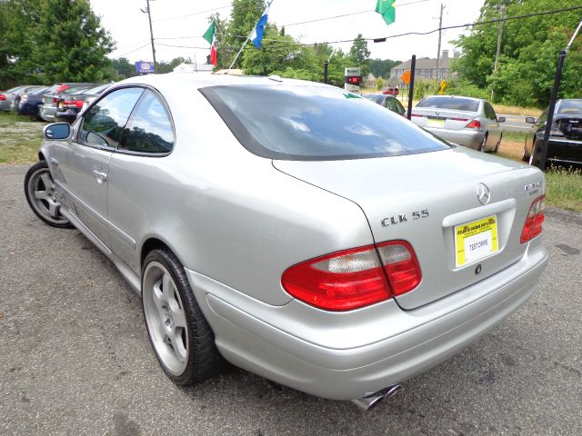 Mercedes-Benz CLK-Class 2001 photo 34