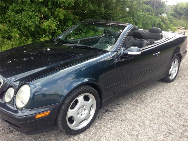 Mercedes-Benz CLK-Class 7-passenger Convertible