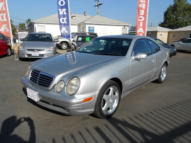 Mercedes-Benz CLK-Class 2001 photo 4