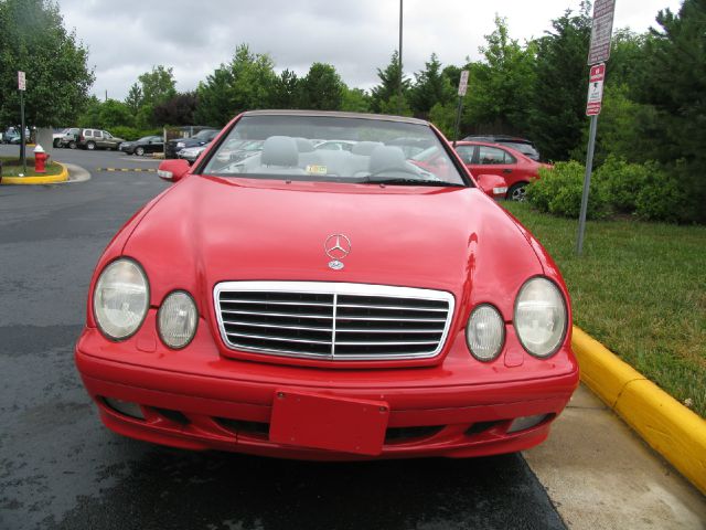 Mercedes-Benz CLK-Class 2001 photo 4