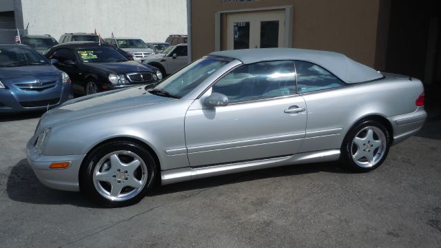 Mercedes-Benz CLK-Class 2001 photo 4