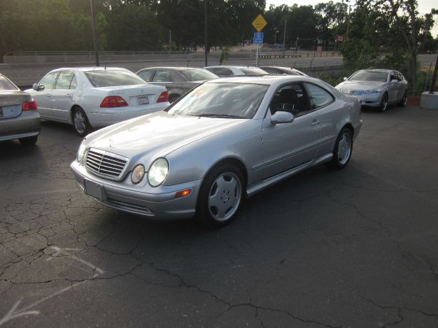 Mercedes-Benz CLK-Class 2001 photo 7