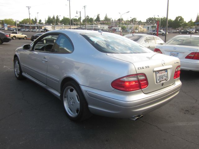 Mercedes-Benz CLK-Class 2001 photo 8