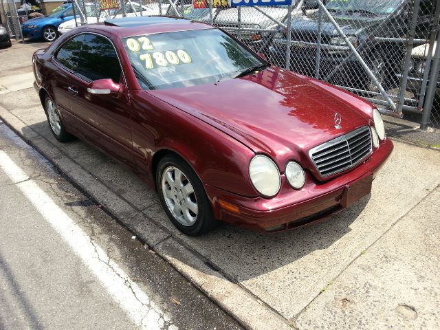 Mercedes-Benz CLK-Class 2002 photo 3