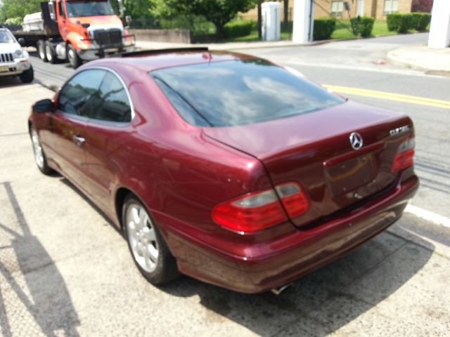 Mercedes-Benz CLK-Class 2002 photo 5