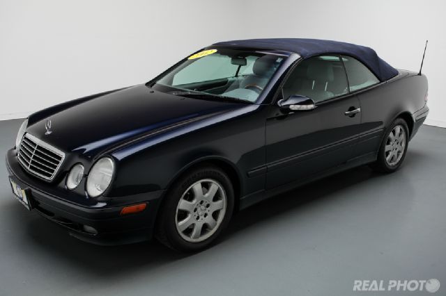 Mercedes-Benz CLK-Class 2002 photo 10